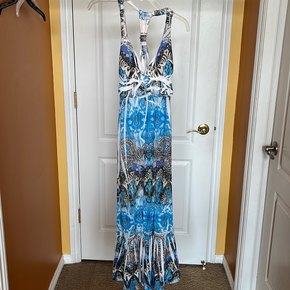 Beautiful sundress made for any occasion-